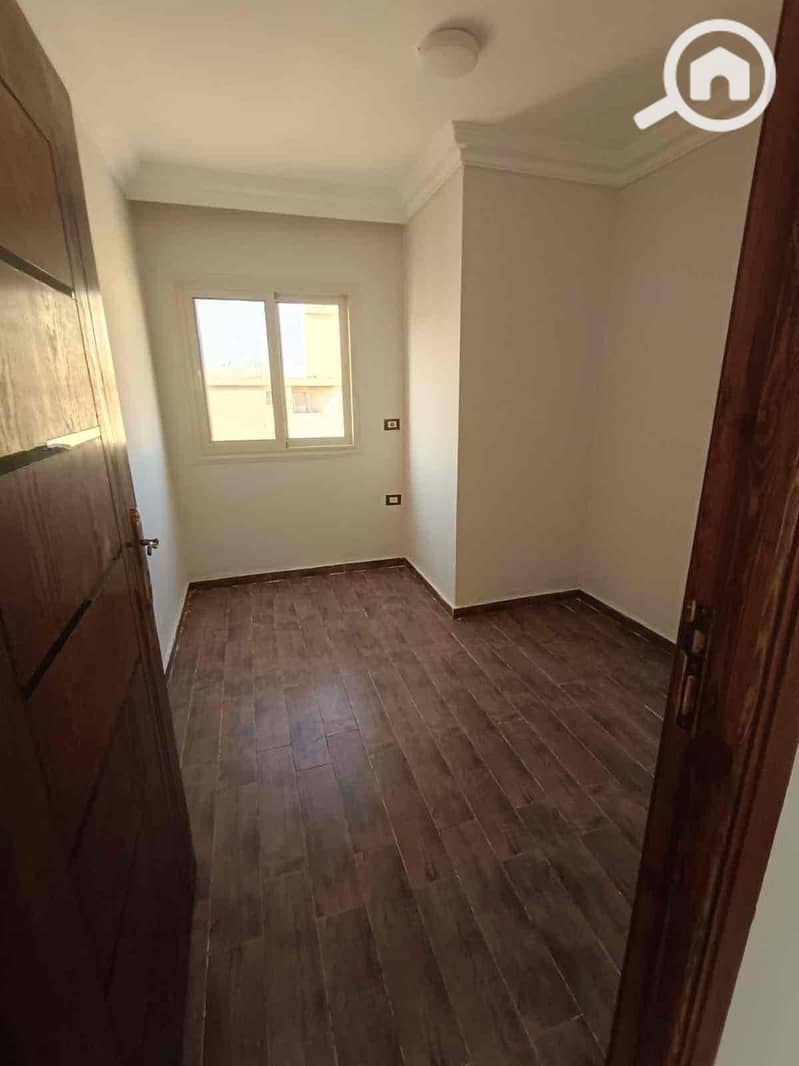 3 6efd7708-e1d2-4dfe-b1c1-c7268d89e8a1. jpg