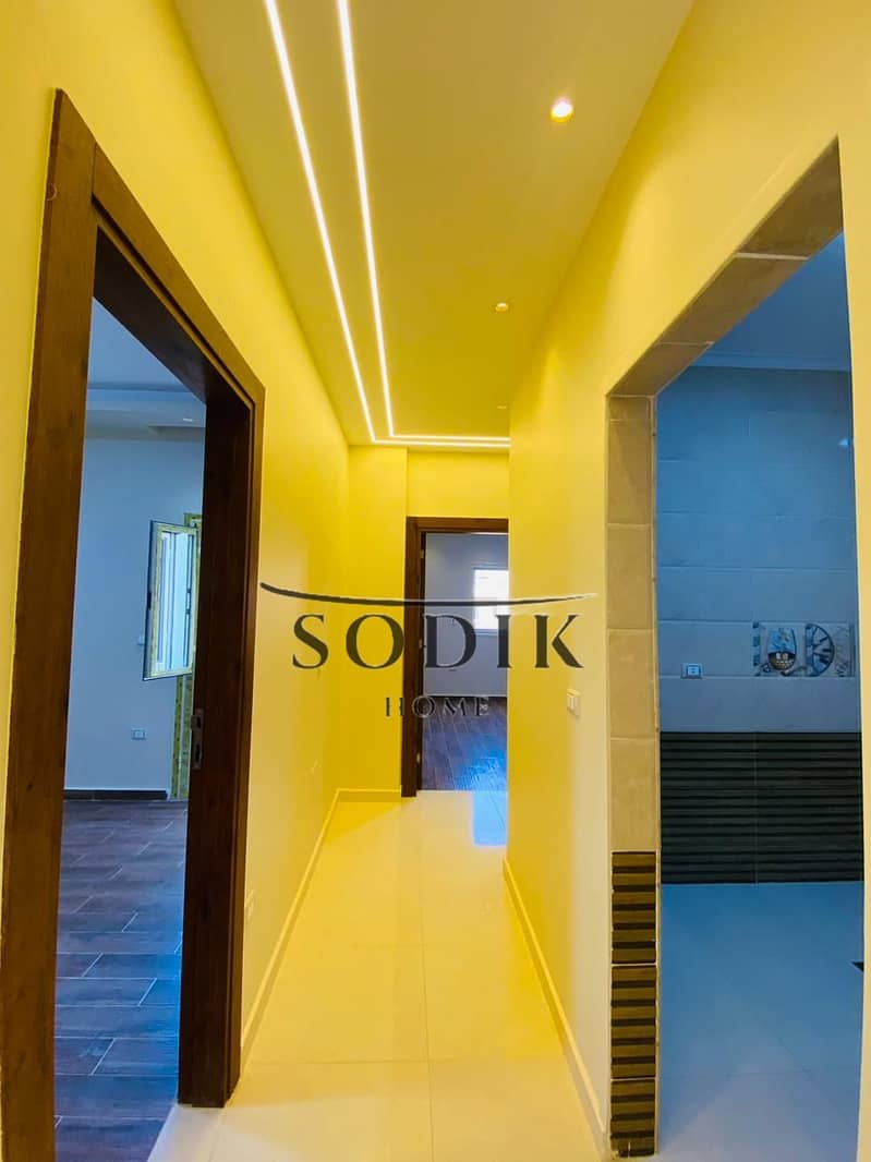 11 c4b89f76-c1cd-4e51-af84-8a2bf0e511b5. jpg