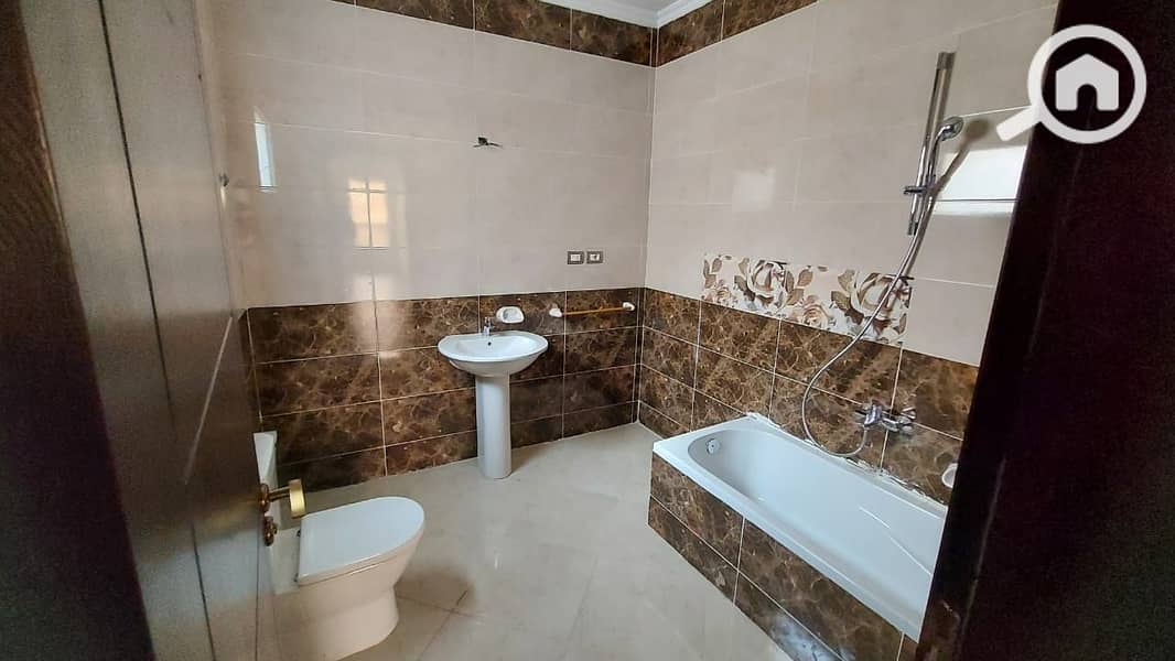 2 WhatsApp Image 2025-08-18 at 1.28. 01 PM. jpeg