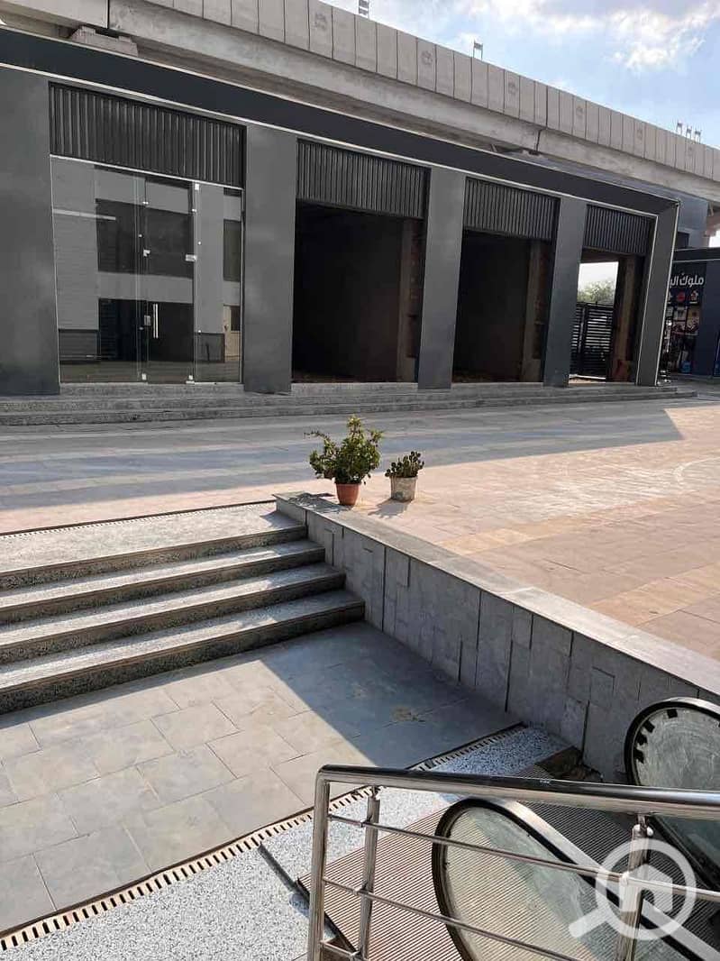 7 cc1785aa-0d01-4915-b326-c48934993f97. jpg