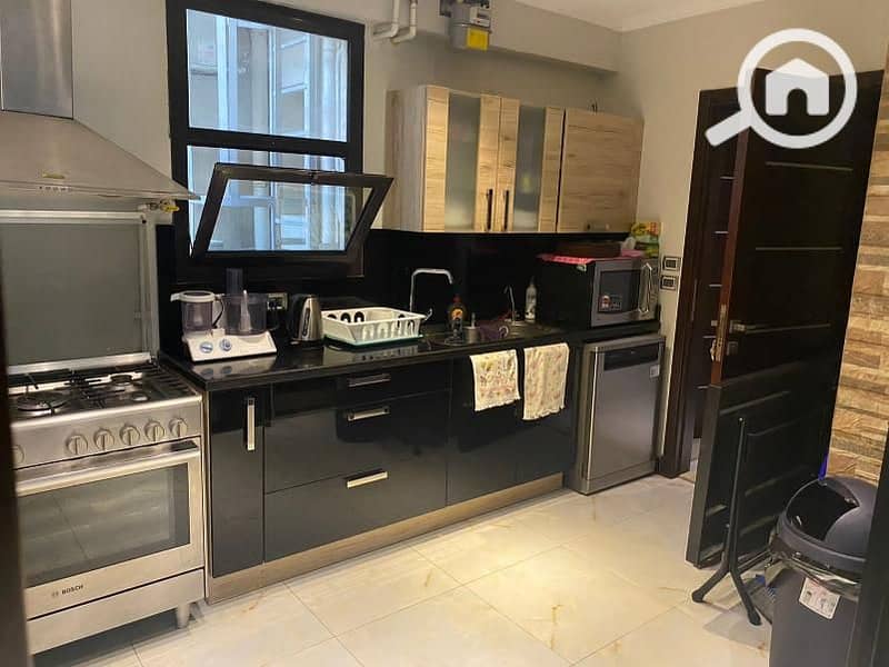 7 37f92deb-3a8a-4400-a275-428417edbe31. jpg