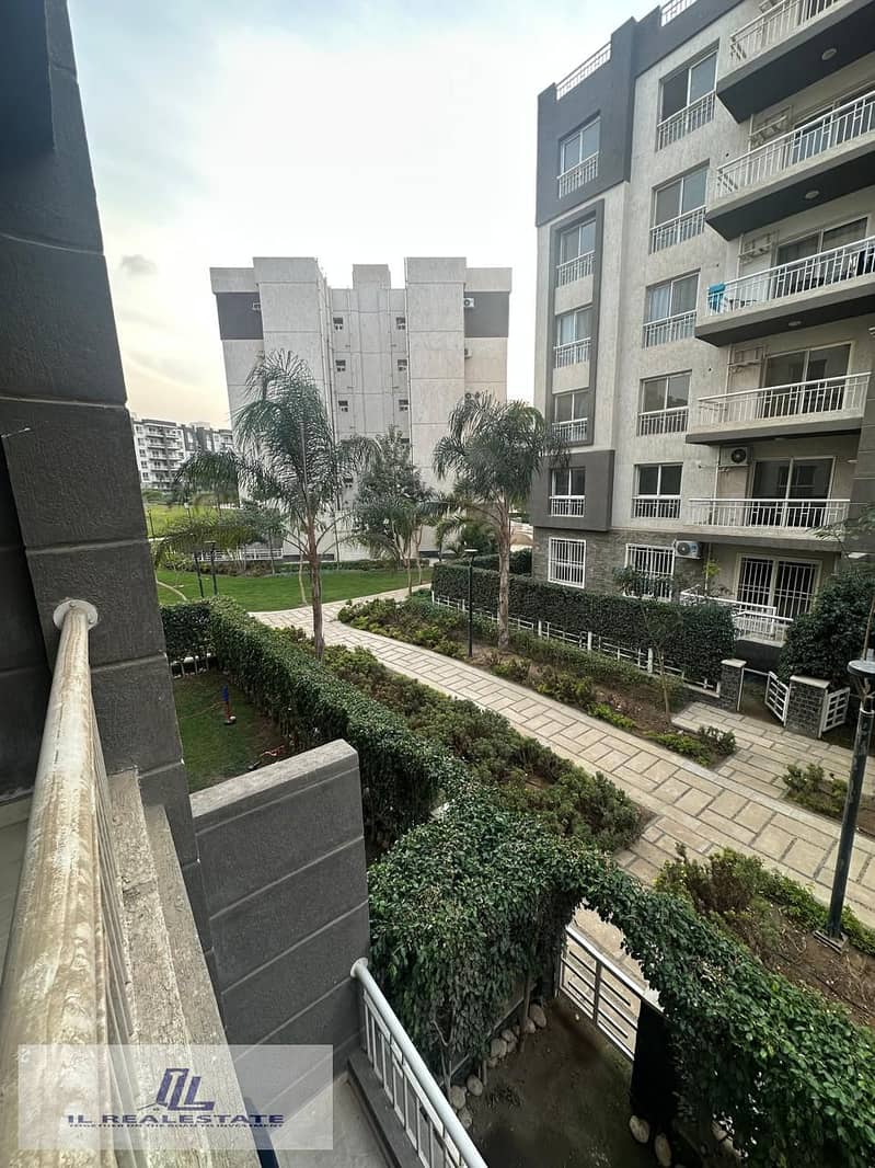 6 WhatsApp Image 2025-12-13 at 17.15. 39 (1). jpeg