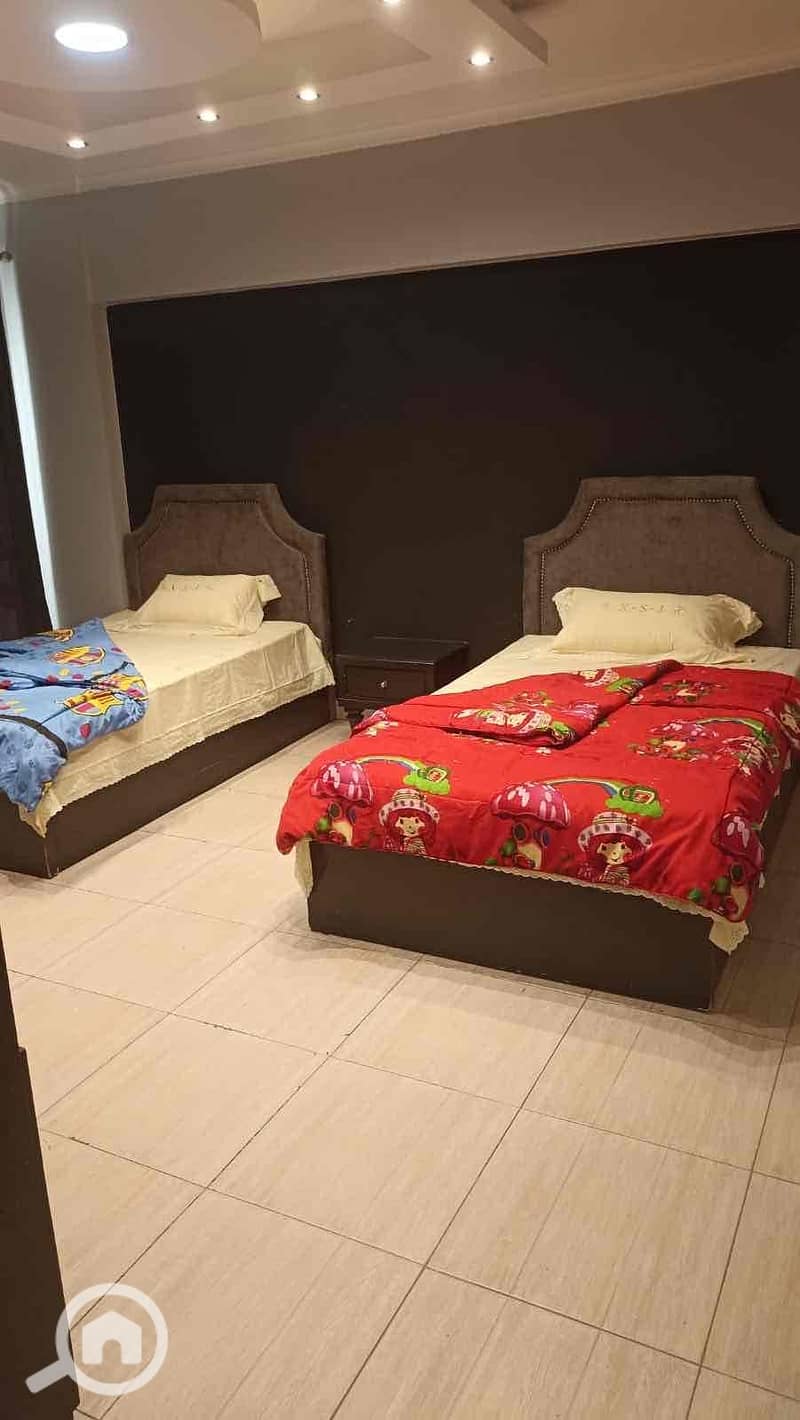 5 401f02bb-40d9-4a50-a1cd-396e032e82a7. jpg