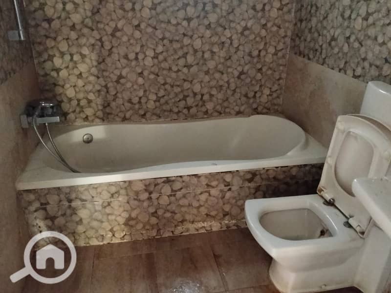 15 e580ad69-fdcb-44fe-98d1-c6ceedbb5b41. jpg