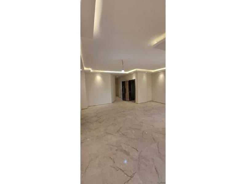 2 a5d45b87-b1b2-4d31-aed1-30d27c2f2930. jpg