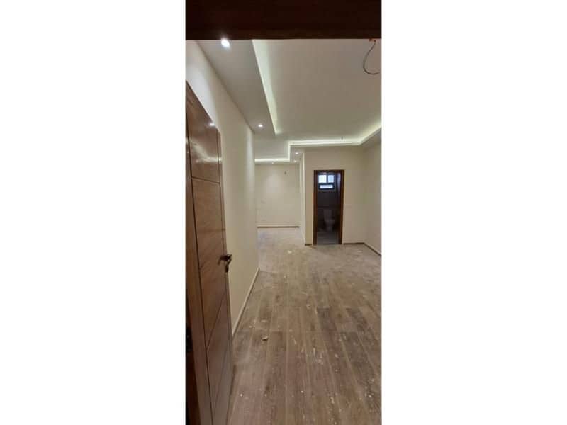 10 d0c1b6db-1c79-4dd5-bbab-e481dcdd9be7. jpg