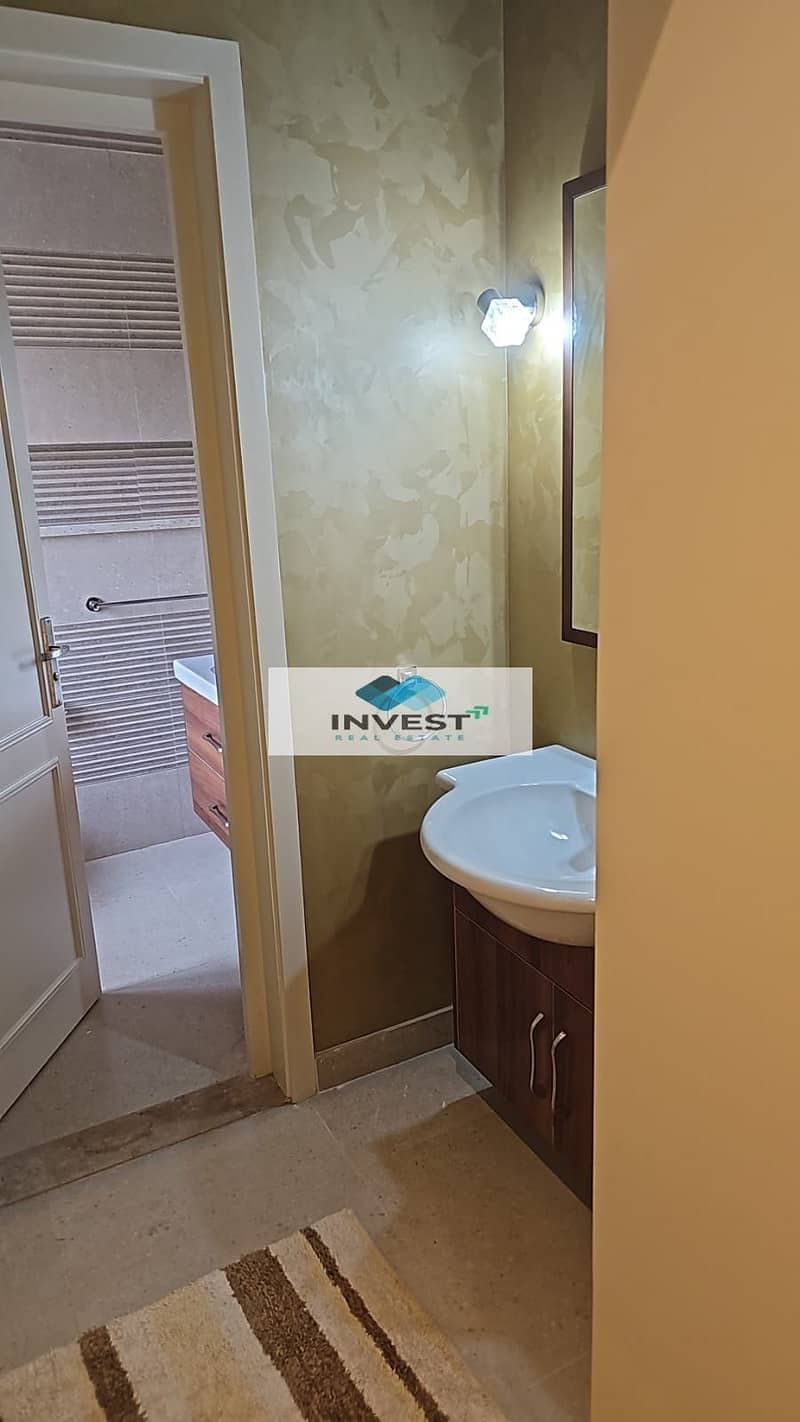 5 feb629ea-3565-4847-b25c-a1a8518e8909. jpg