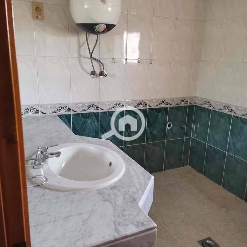 7 54d3016b-f0bf-4abd-b357-419c4d1ceda7. jpg