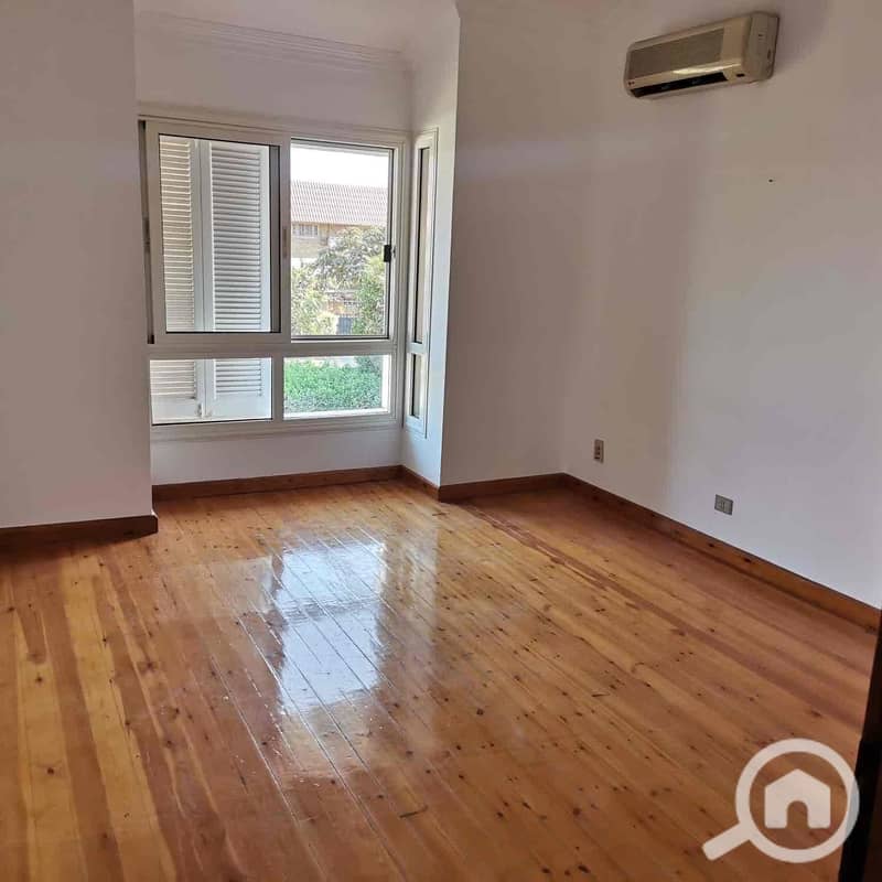 11 5a602c00-ec92-4c71-88df-68f38f7b3538. jpg