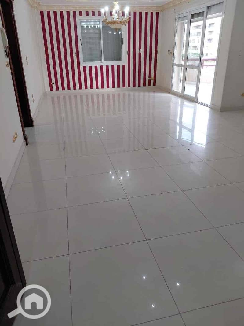 4 079ae47f-44ff-472f-aada-f454e8ff1363. jpg