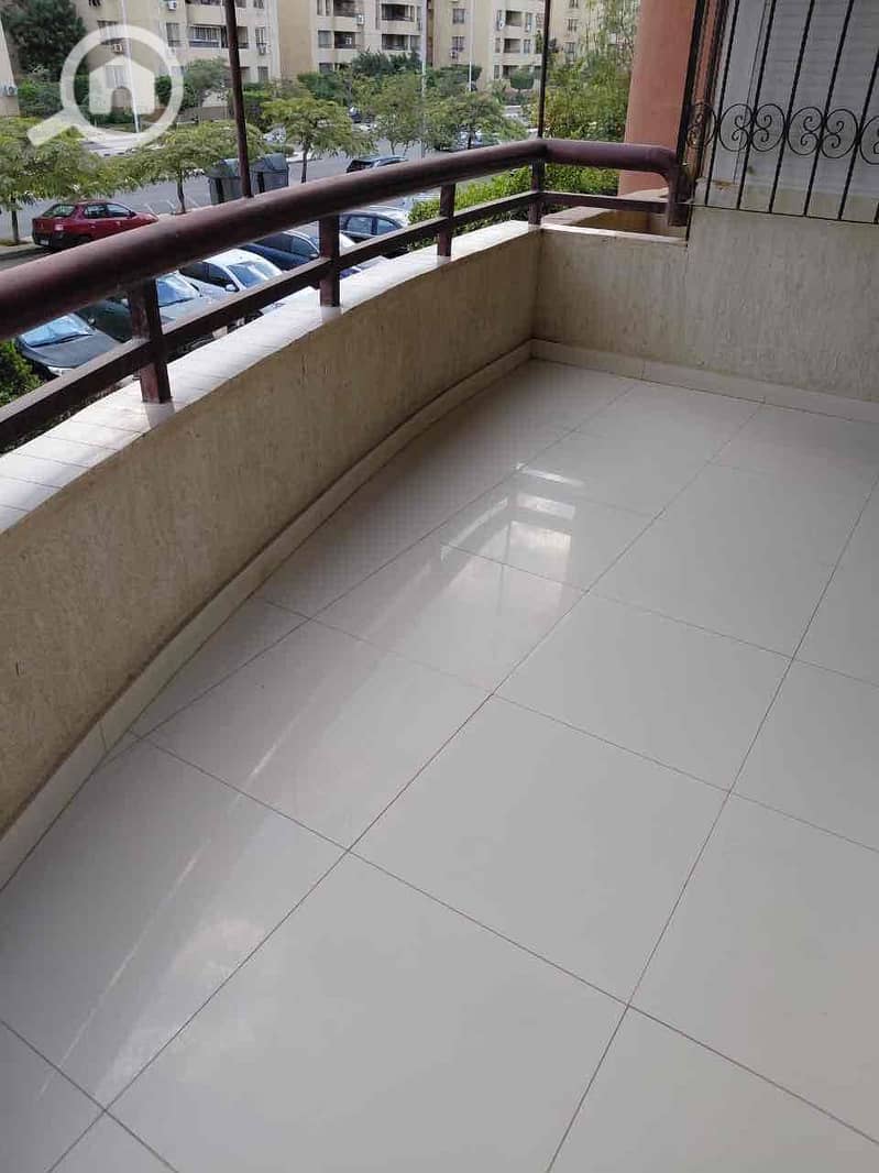 8 2b4d521d-8463-48ff-b3ba-89268dc015ba. jpg