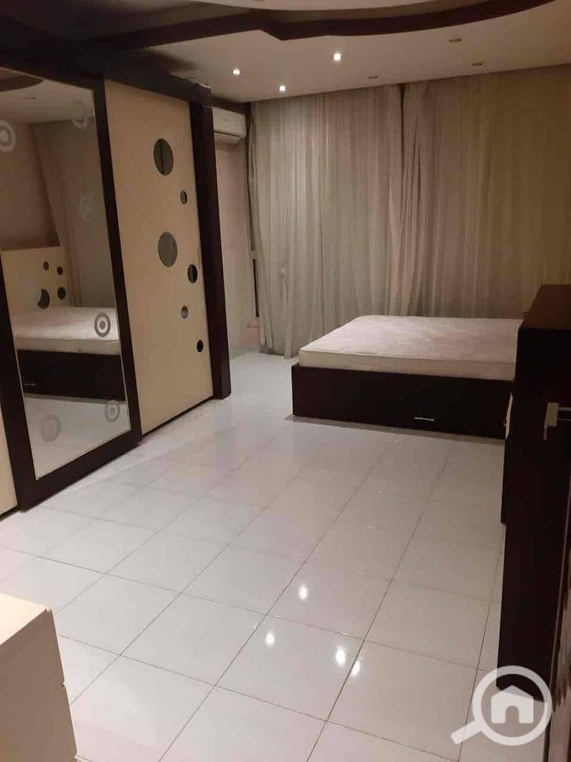 5 d66654d5-64cd-46c0-bc4c-a5f48e3ebbdb. jpg