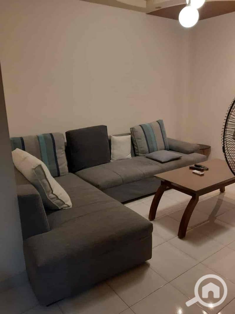 10 61aa1311-b500-4ea8-b11e-966667caaf61. jpg