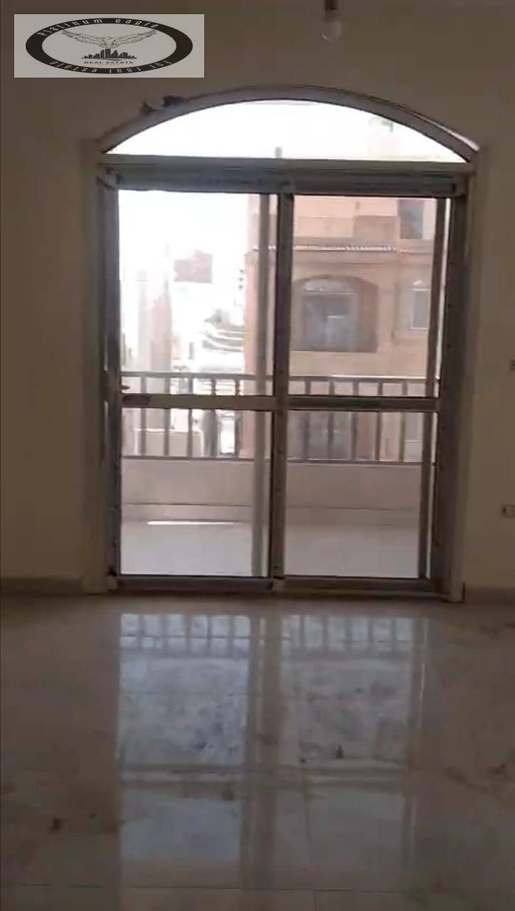 4 e321ef32-1fb4-4454-8747-1ad078aa9088. jpg