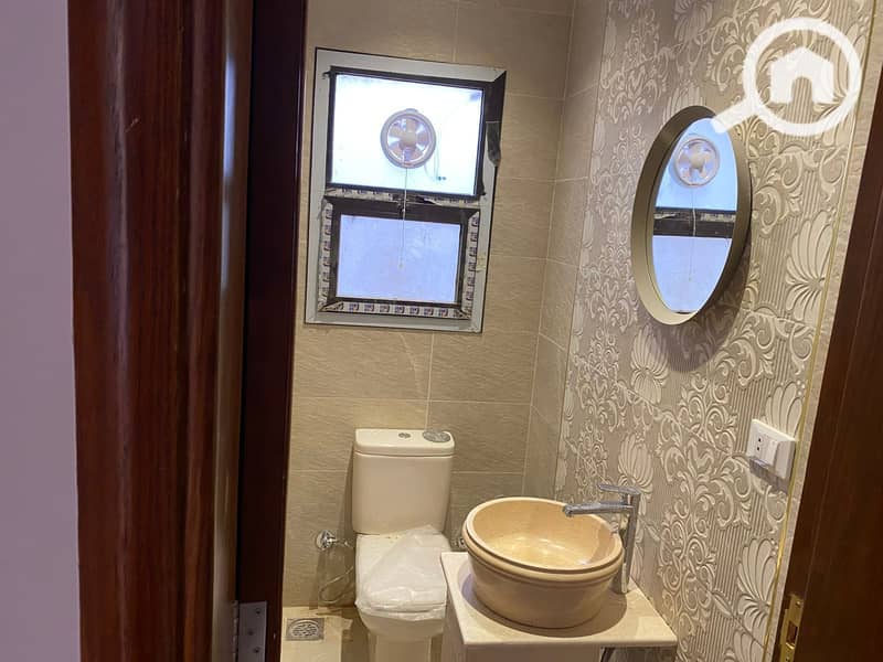 7 WhatsApp Image 2025-10-06 at 8.30. 22 PM (3). jpeg