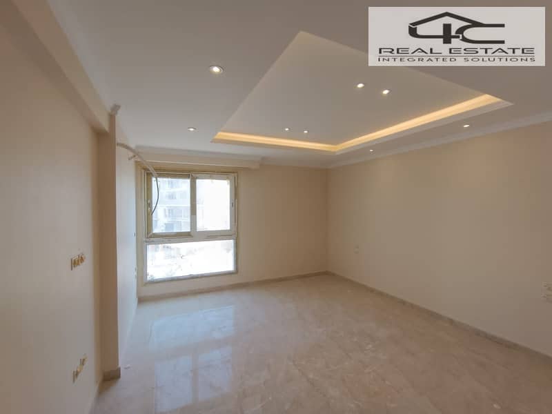 5 WhatsApp Image 2025-12-18 at 1.05. 52 PM (1). jpeg