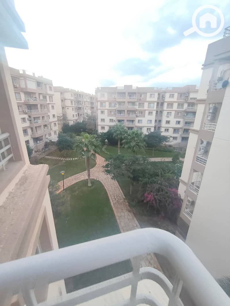 9 b2e7df72-aa24-44b4-bcde-69cdd3161cb3. jpg