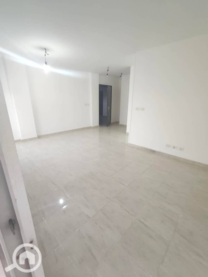 11 ba4f36d5-cbb3-43df-8097-820e5acd07f9. jpg