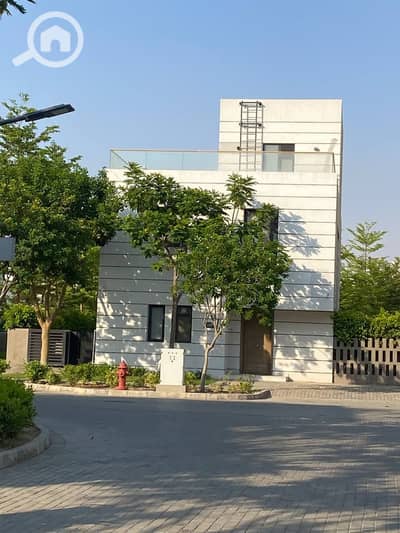 فیلا 4 غرف نوم للبيع في مدينة الشروق، القاهرة - photo_2025-07-15_00-02-51. jpg