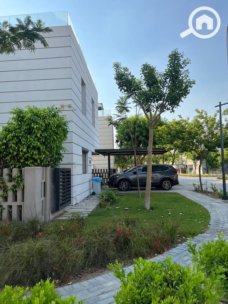 8 photo_2025-07-14_23-11-23. jpg