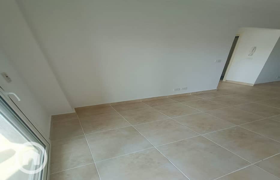 3 98a1177a-c6df-413c-8ee2-2b3f05bb87c0. jpg