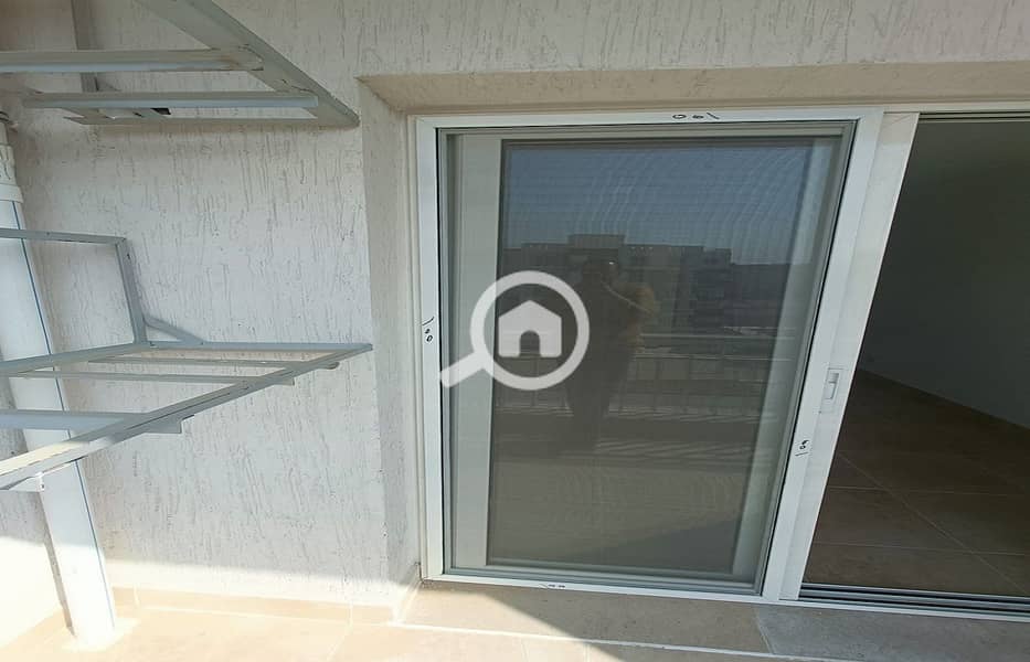 5 a3967b5f-de7b-4a2d-908c-e30359bcb834. jpg