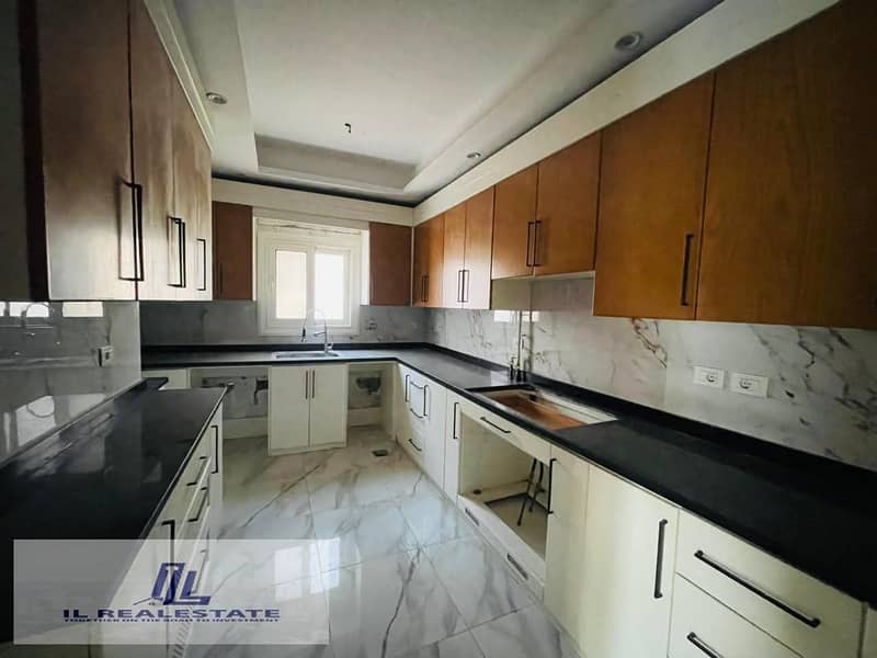 7 6297c562-6889-4559-84fc-05e8e1a1112c. jpg