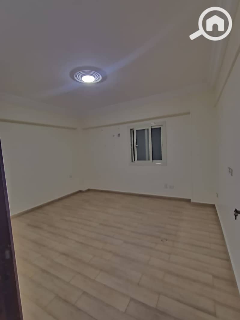 4 WhatsApp Image 2025-12-17 at 8.31. 58 PM. jpeg