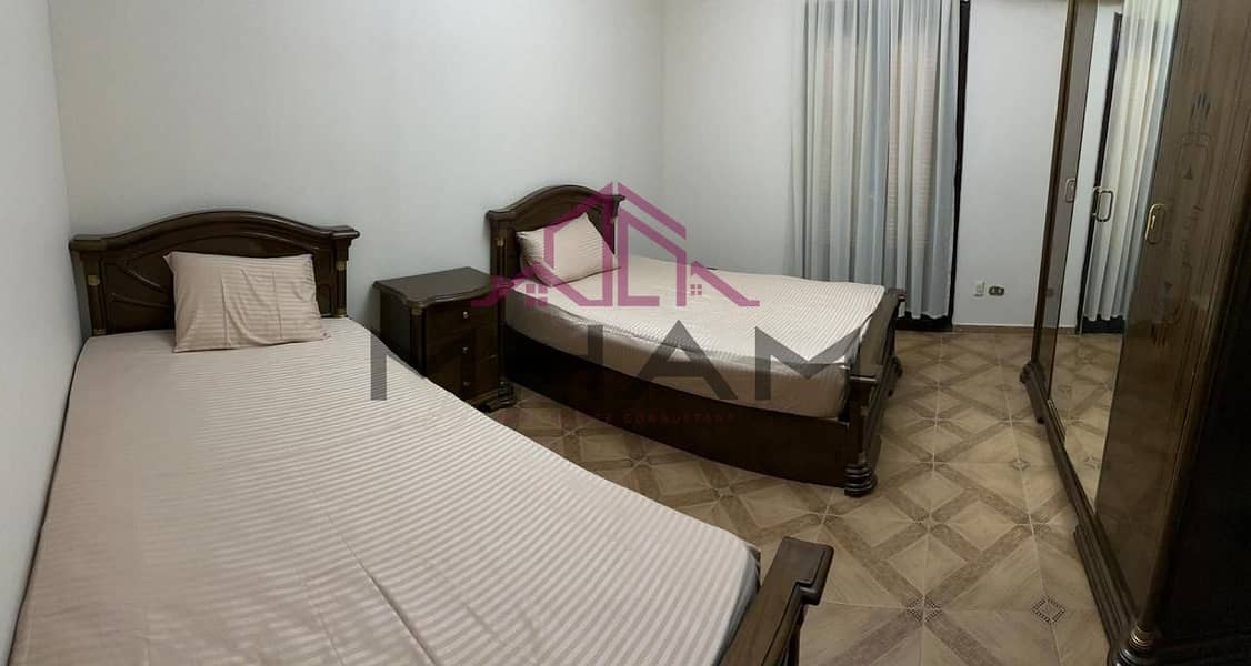 11 photo_5920500924939963512_y. jpg