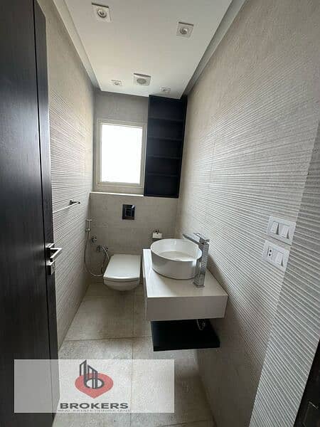 26 WhatsApp Image 2025-12-20 at 3.35. 36 PM (1). jpeg