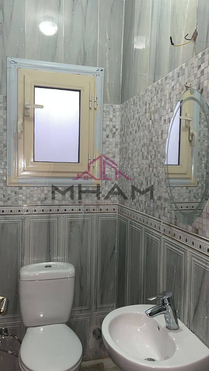 6 photo_5920500924939963491_y. jpg