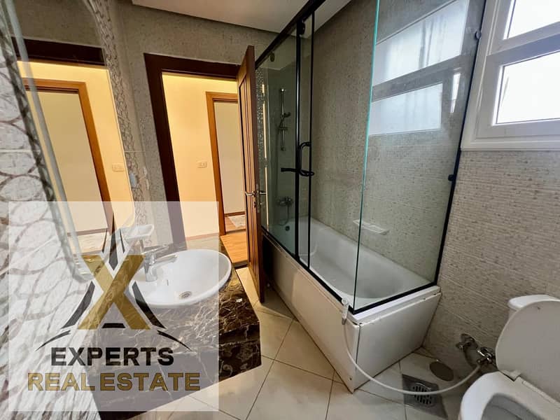 5 8ebc1f95-ce03-4eb4-a58a-a155c56b7ca0. jpeg