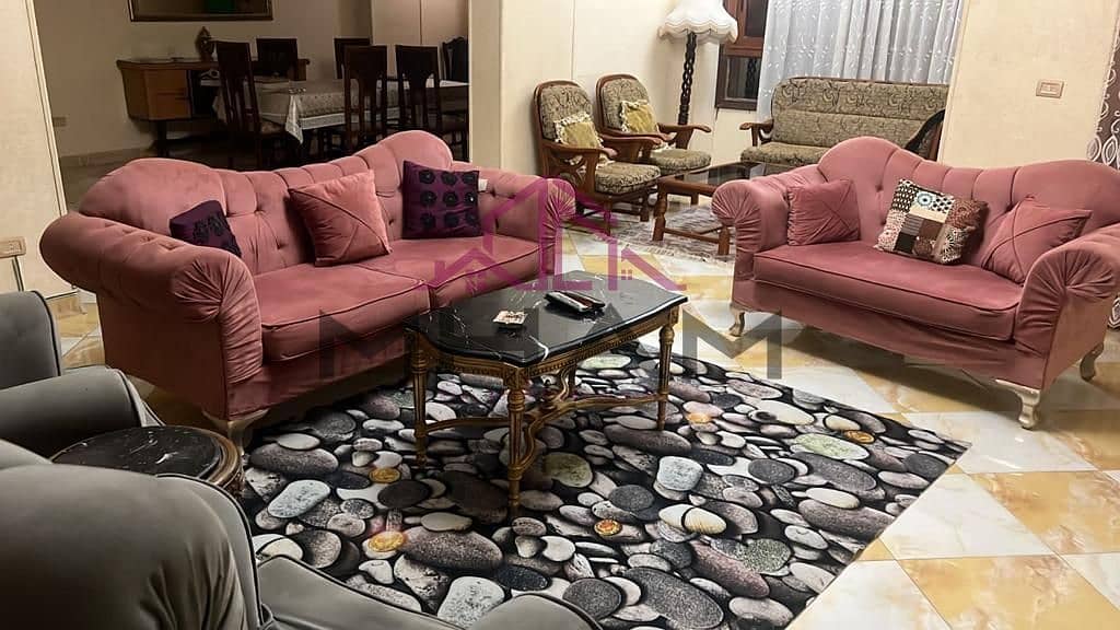 2 photo_5920500924939963413_y. jpg