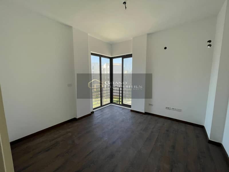 10 WhatsApp Image 2024-06-18 at 7.40. 11 PM (2). jpeg