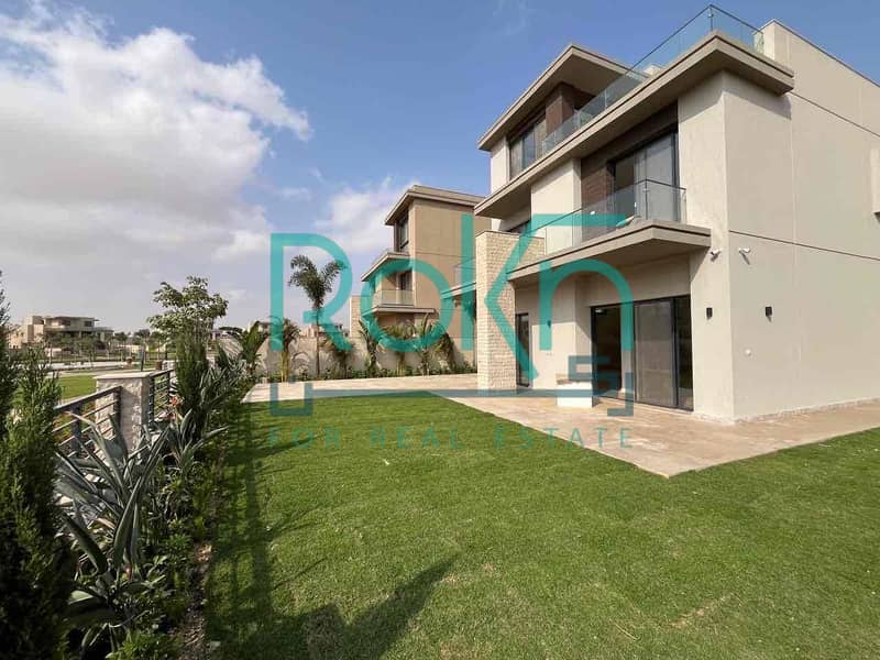 10 f98b29b9-5881-403c-9907-f385e105bc91. jpg