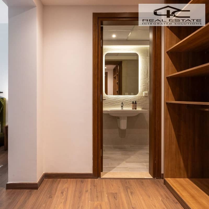 5 WhatsApp Image 2025-12-15 at 12.51. 06 PM (2). jpeg