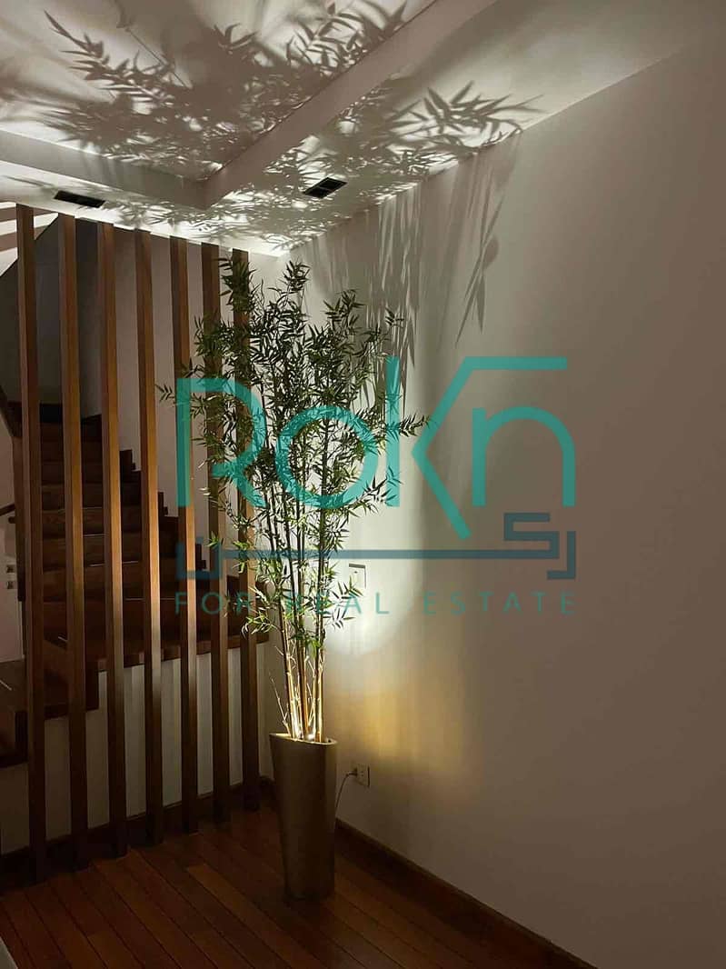 12 f182e5bb-dfaa-4eeb-8535-40271fbf407d. jpg