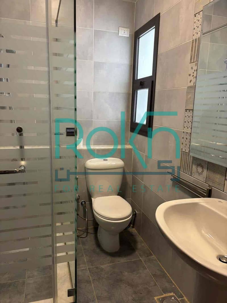 5 6ee7e1d3-4b0e-48b0-bff3-4836a7ec5139. jpg