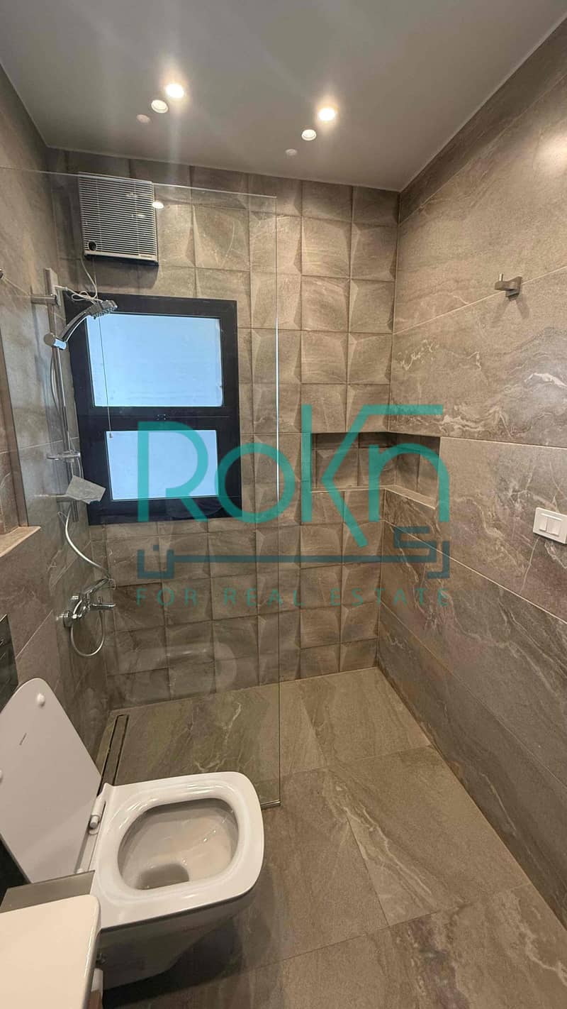 9 66b4e919-b013-4927-a18c-e9d573195380. jpg