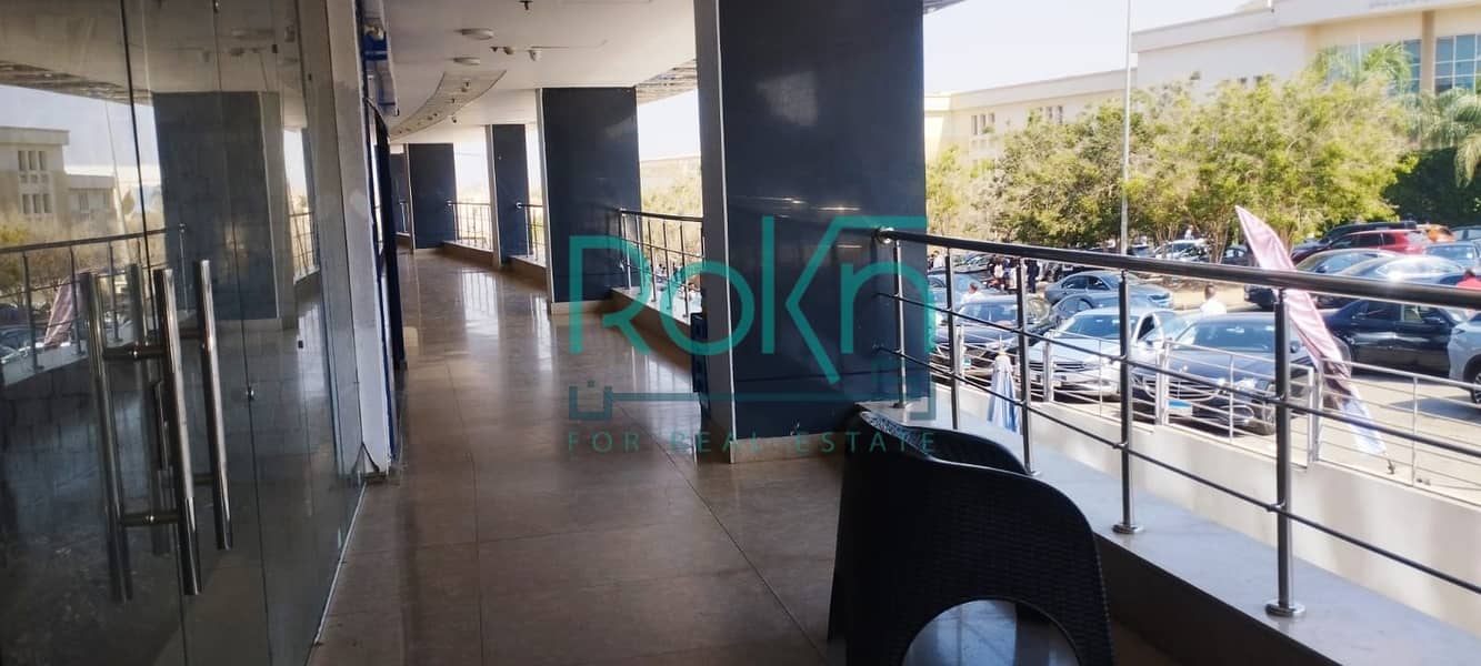 4 8c67d820-ec06-467a-9016-dcb454ce6aa8. jpg