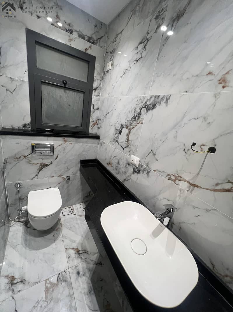 5 WhatsApp Image 2025-10-19 at 14.43. 59_71946e9e. jpg