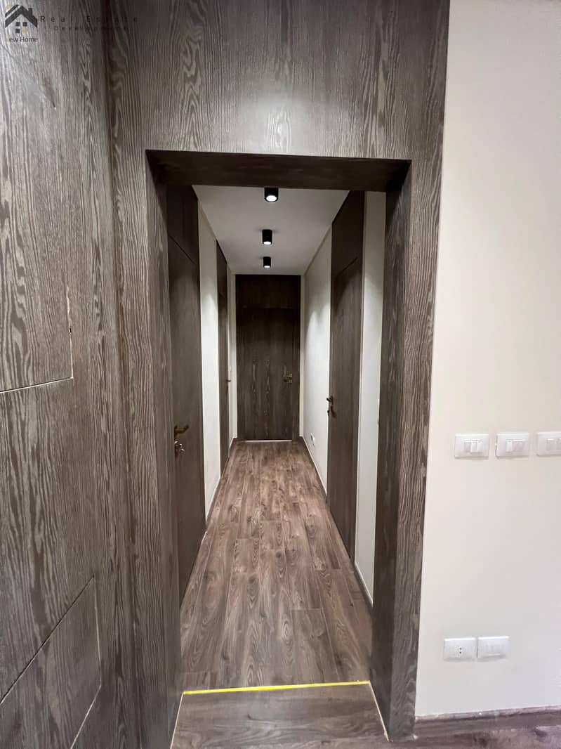 8 WhatsApp Image 2025-10-19 at 14.44. 42_479dc54b. jpg