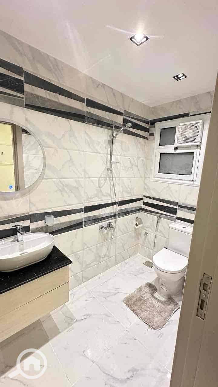 5 9b76f29f-6c33-4e82-963f-db566ba11378. jpg