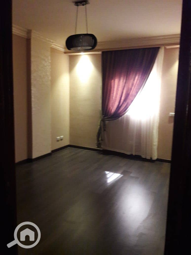 2 2d94f412-a371-459c-9a20-dfab98fb363e. jpg