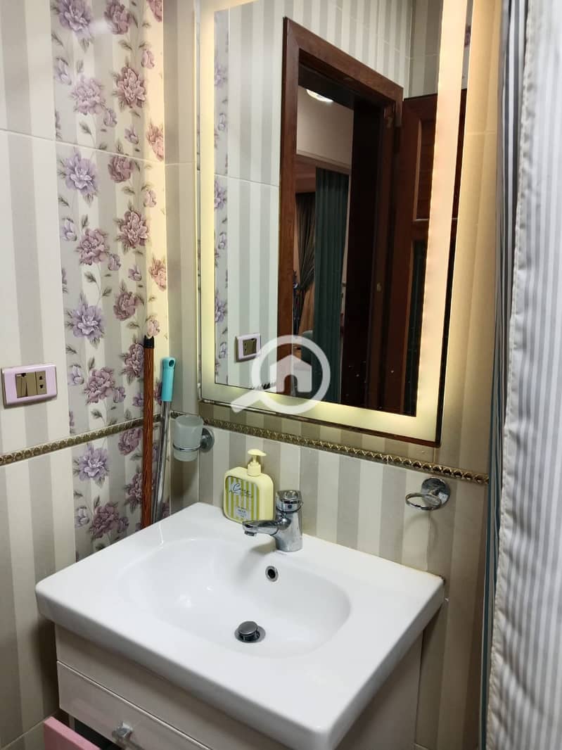 4 3ce28ef8-02e1-47ad-8a62-a924194a8b9e. jpg