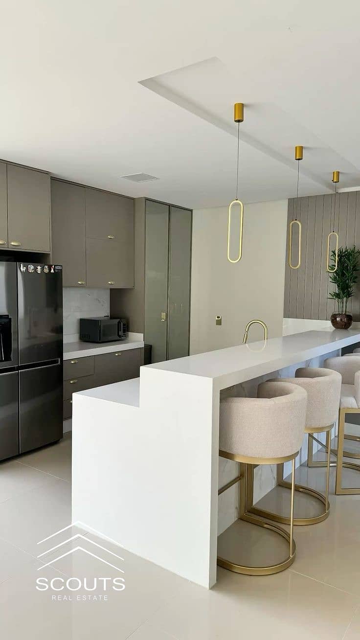 4 99477feb-213f-48d9-a173-ceb969a99a24. jpeg