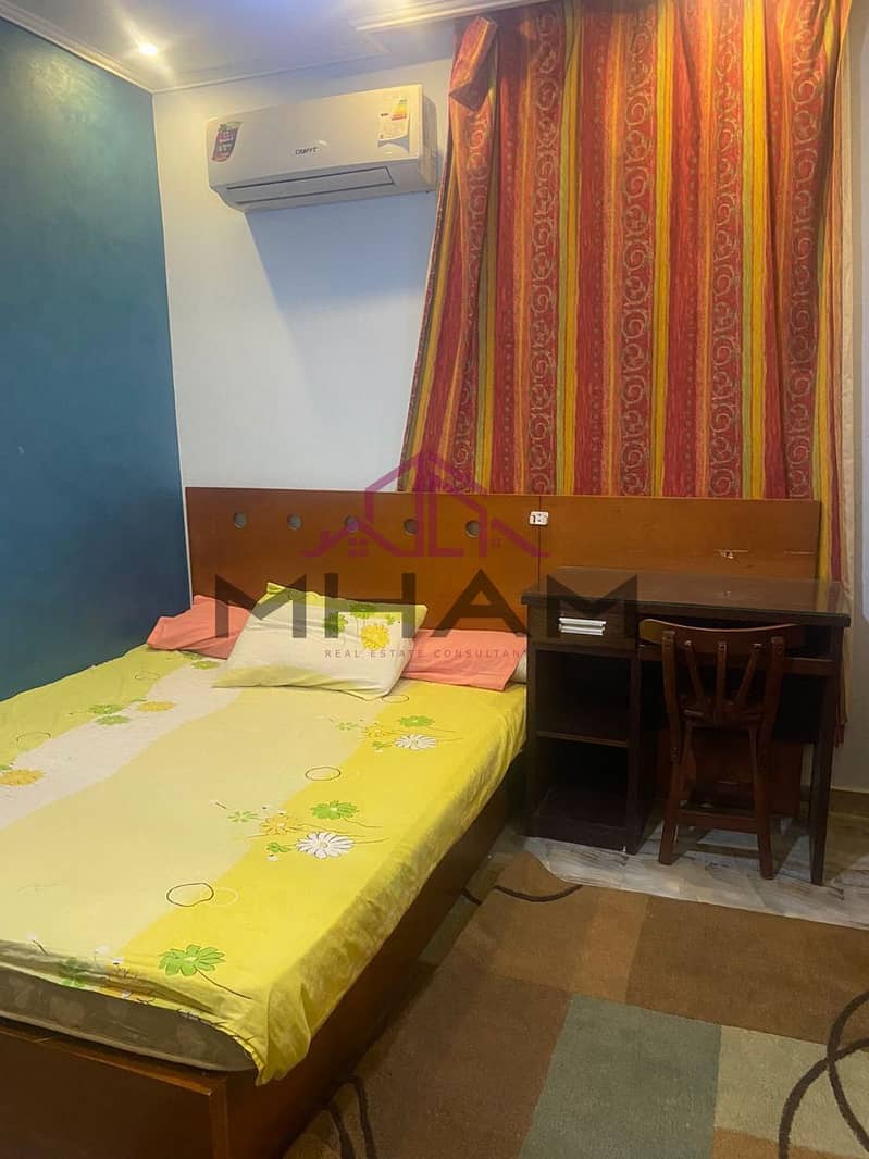 2 photo_5920244502507490268_y. jpg