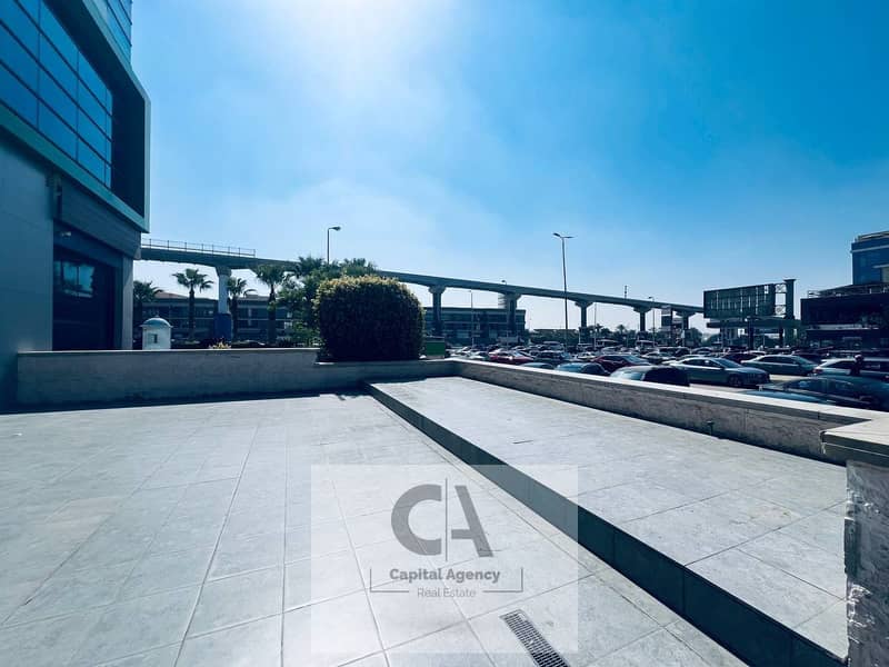 2 1a1784ff-9820-4b89-96e1-68c21424c370. jpg