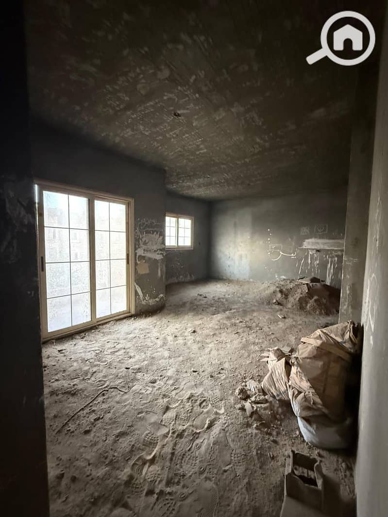 5 WhatsApp Image 2025-12-18 at 4.36. 43 PM (2). jpeg