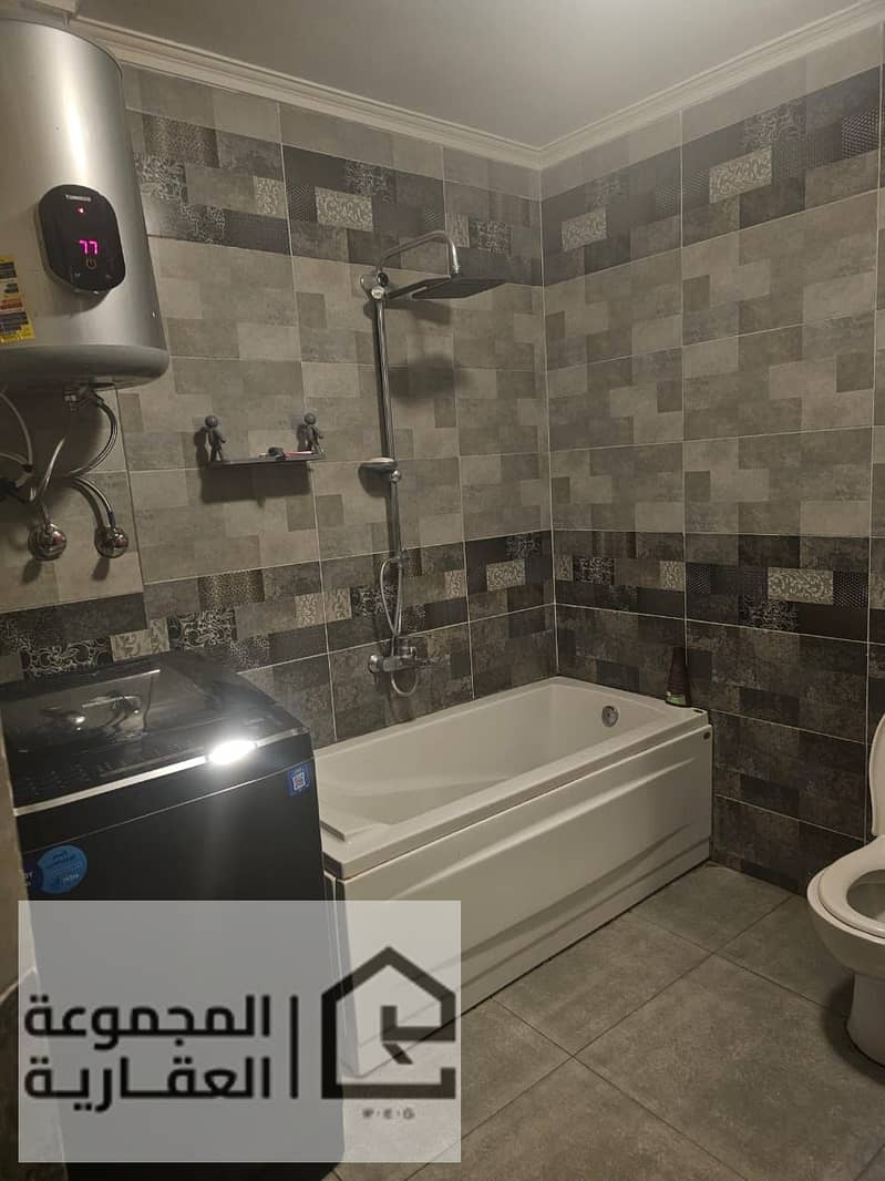 4 cafa806d-6ec4-40b6-a3d1-b9b96b11b7b6. jpg